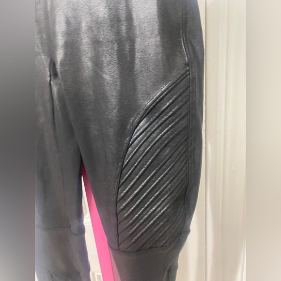 NWOT Spanx Faux Leather Moto Leggings - Picture 6 of 8